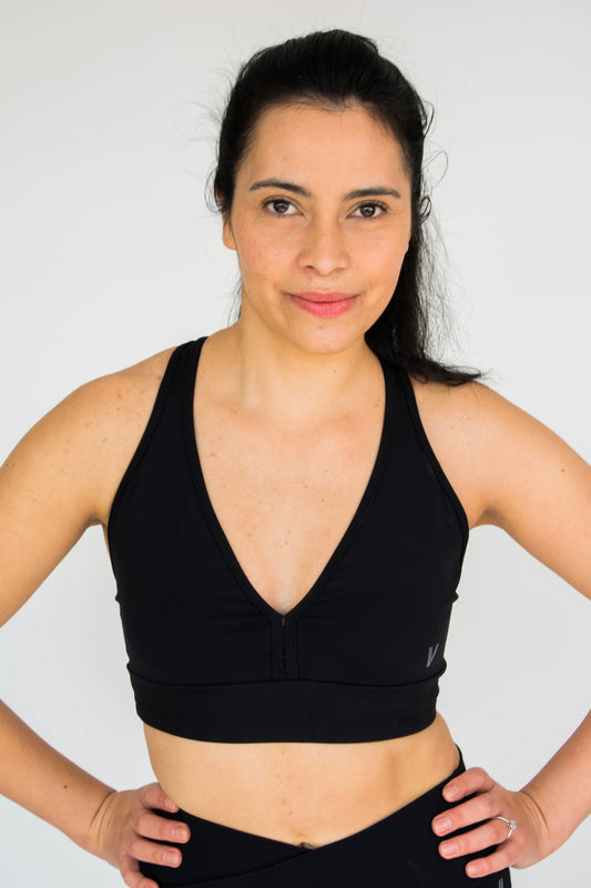Sustainable activewear black bra | front